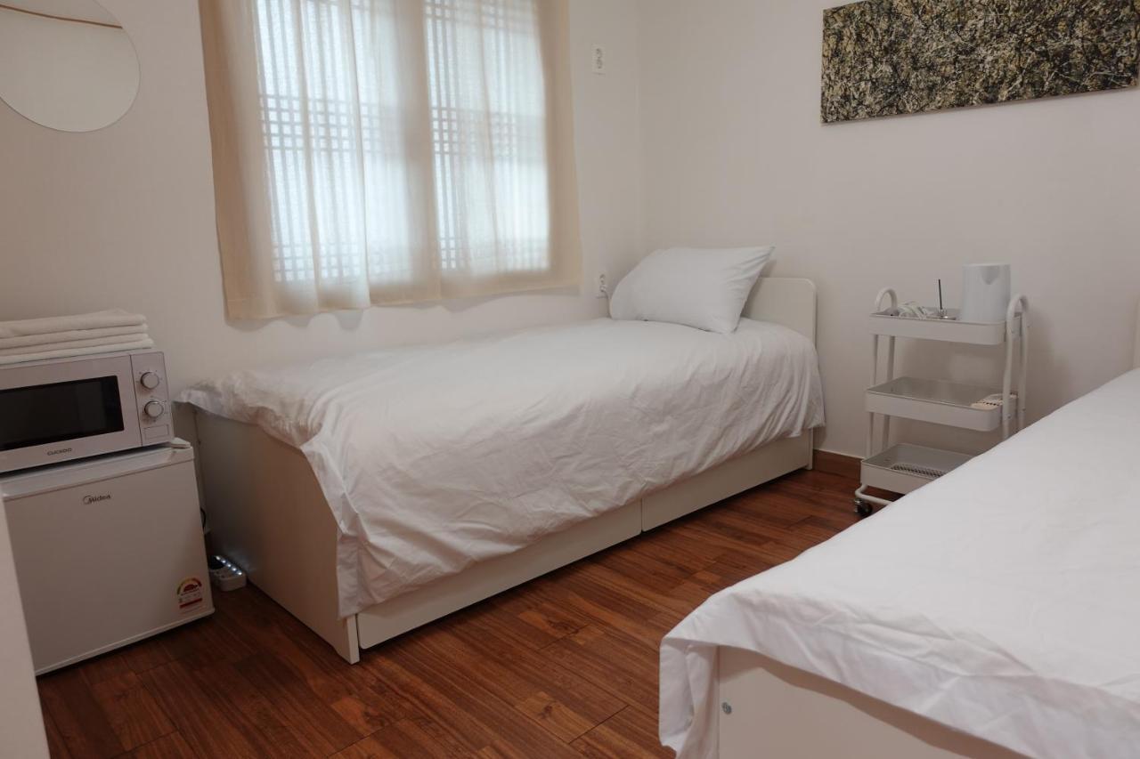 Hostel Jl In Chung-Jeong Сеул Екстериор снимка