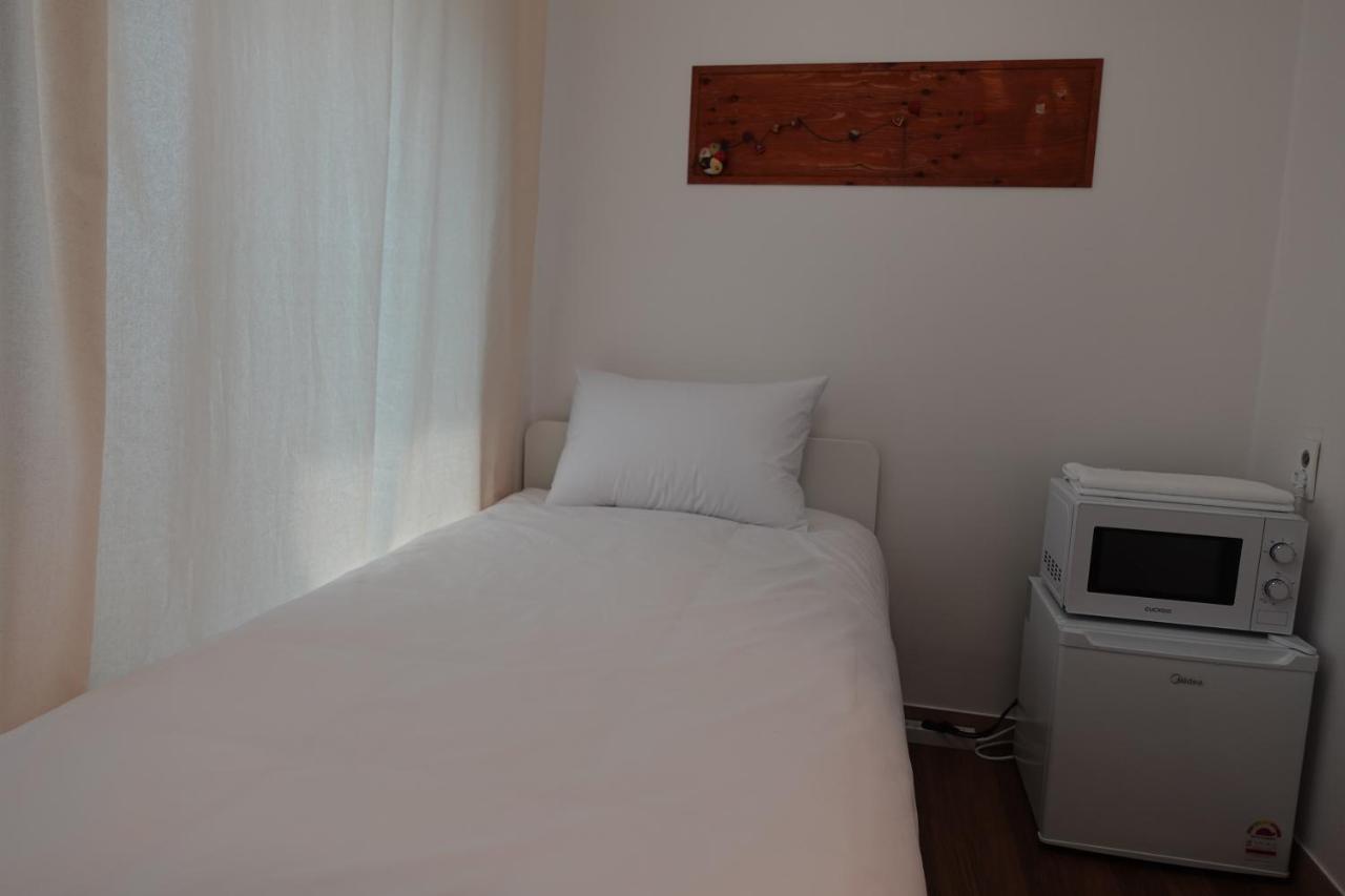 Hostel Jl In Chung-Jeong Сеул Екстериор снимка
