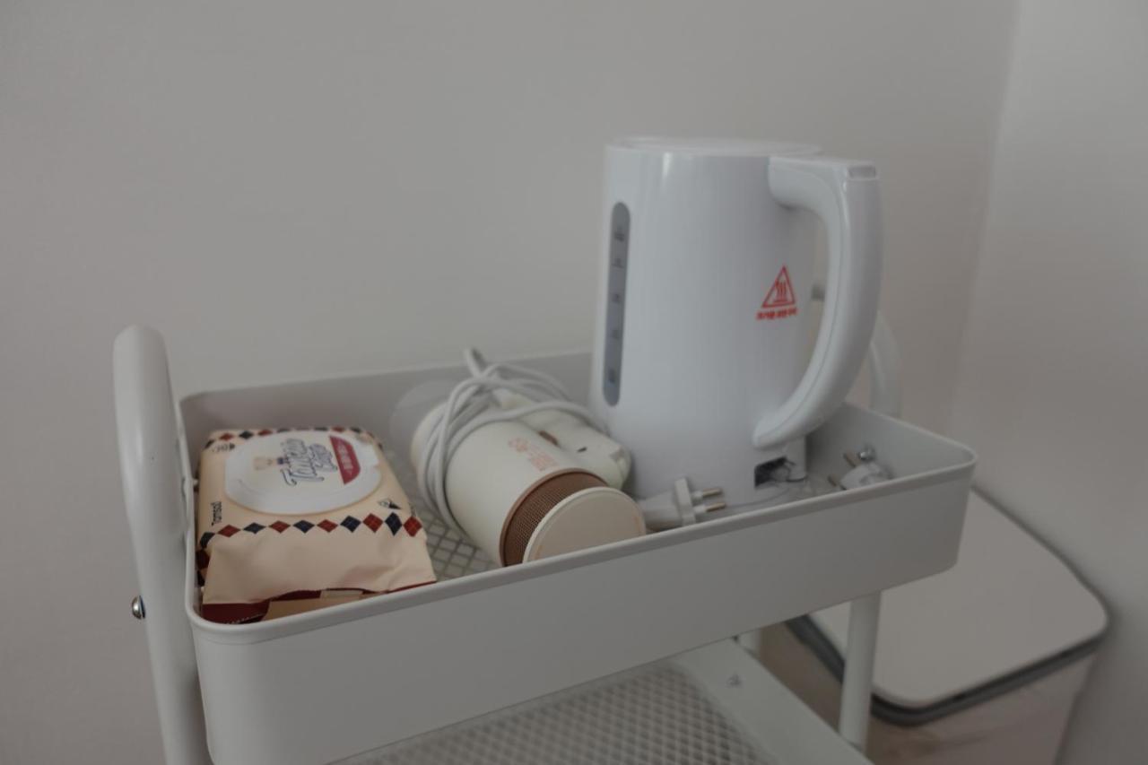 Hostel Jl In Chung-Jeong Сеул Екстериор снимка
