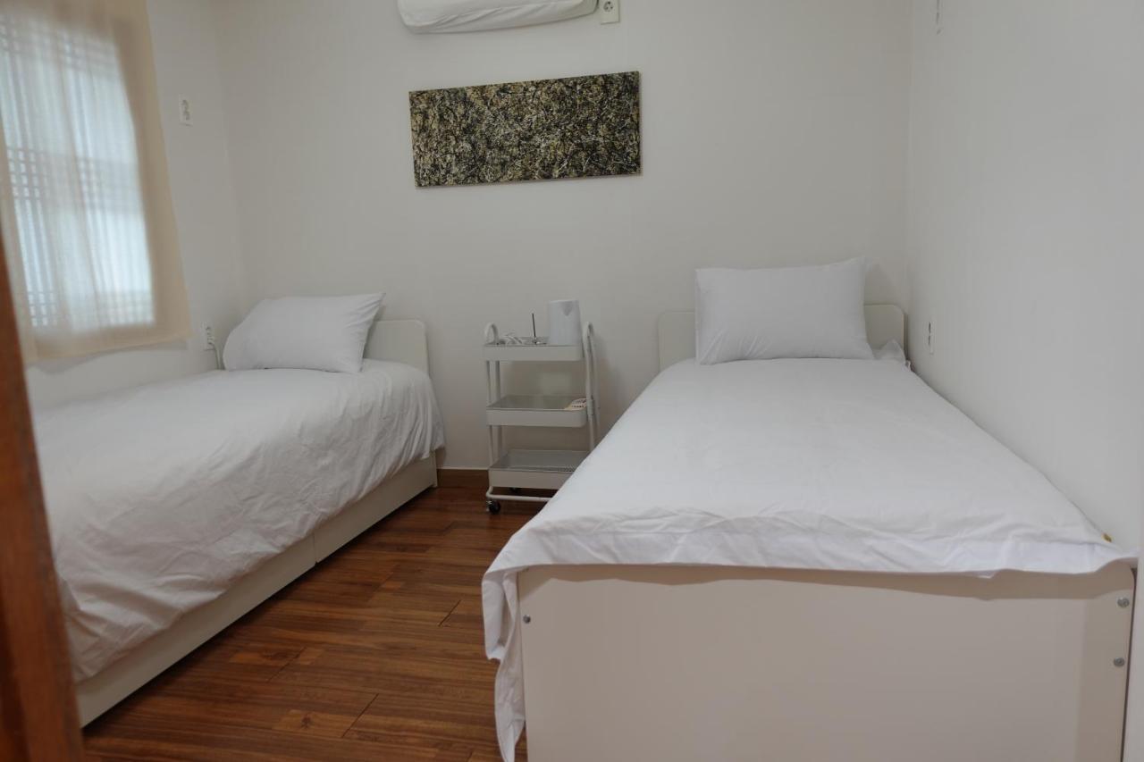 Hostel Jl In Chung-Jeong Сеул Екстериор снимка