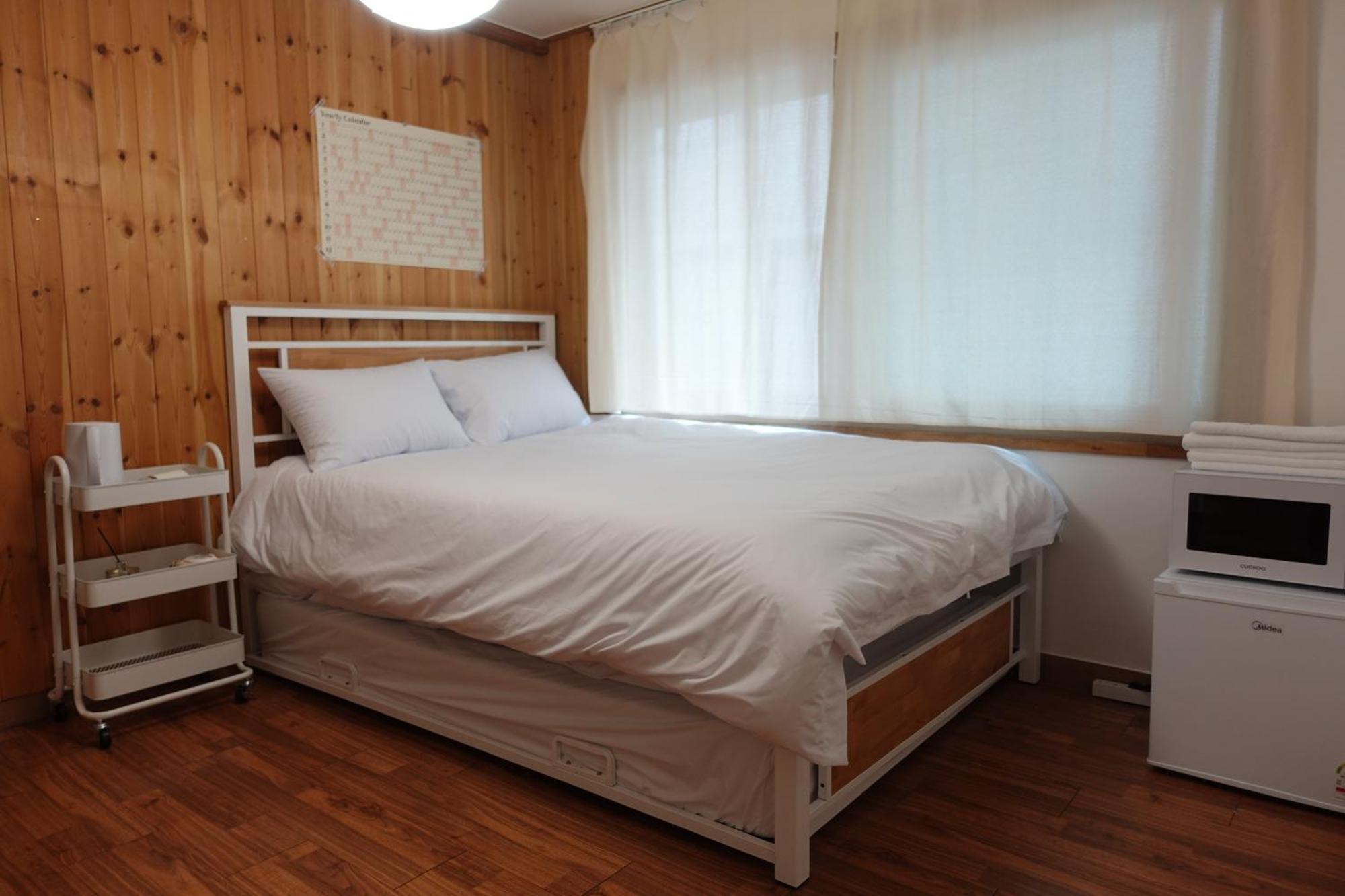 Hostel Jl In Chung-Jeong Сеул Екстериор снимка